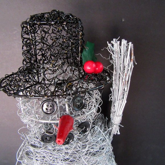 Wire mesh snowman candle holder - 15" tall - Picture 5 of 11